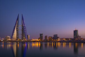 معلم من البحرين