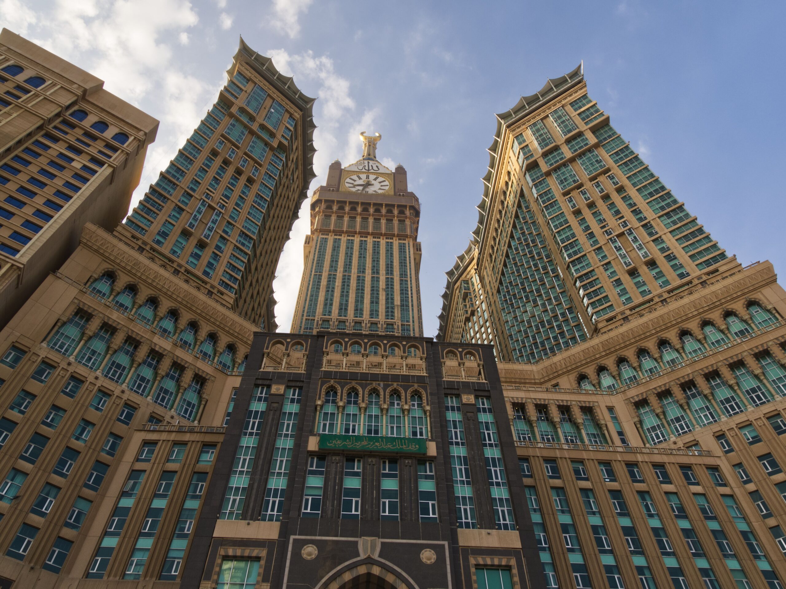 أبراج البيت وبرج الساعة بمكة المكرمة