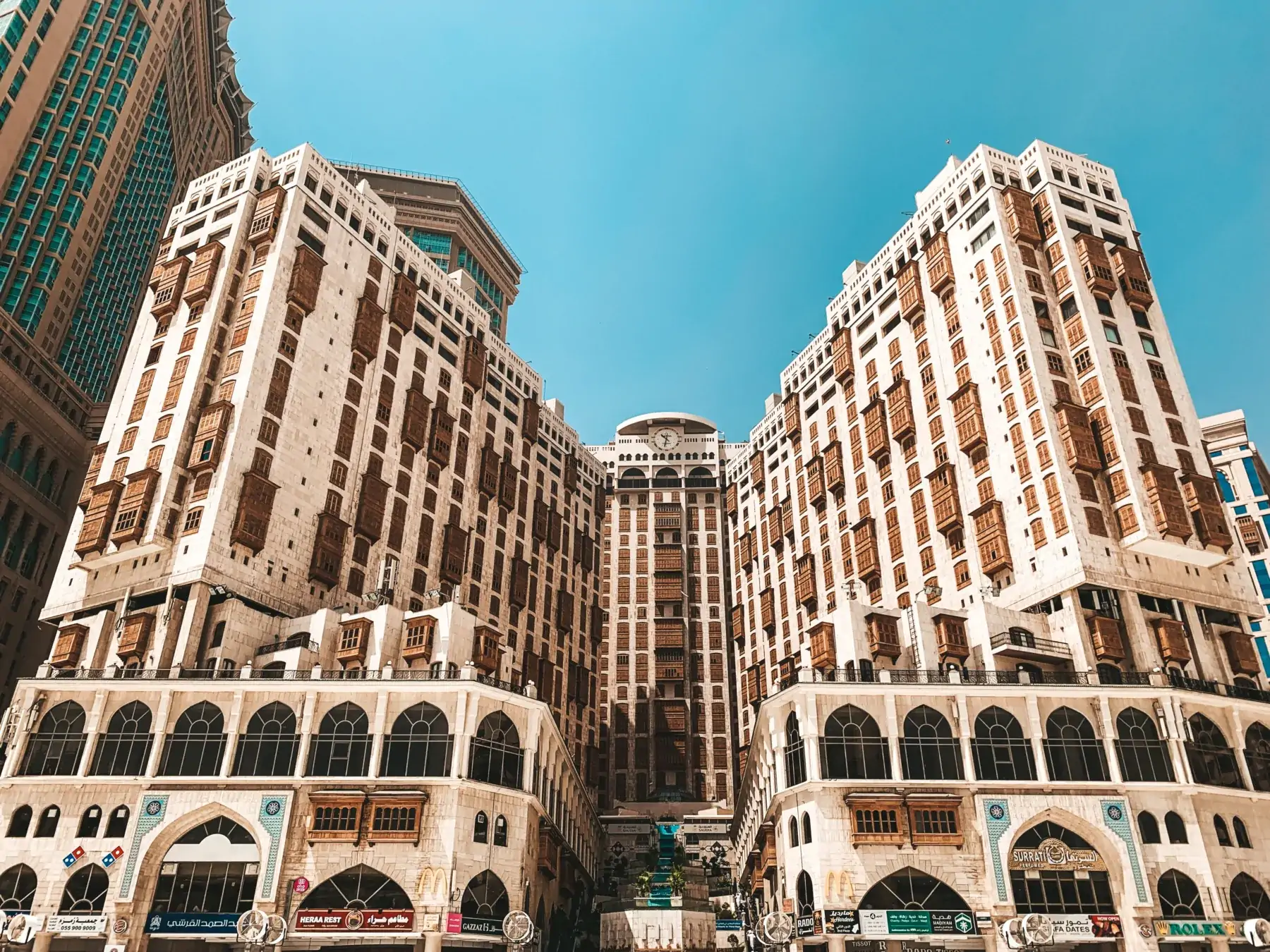 أبراج فندقية مطلّة على الحرم المكي