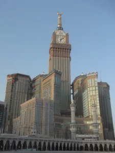 مجمع أبراج البيت المطل على الحرم — صورة تعريفية لموقع رافلز مكة بالاس