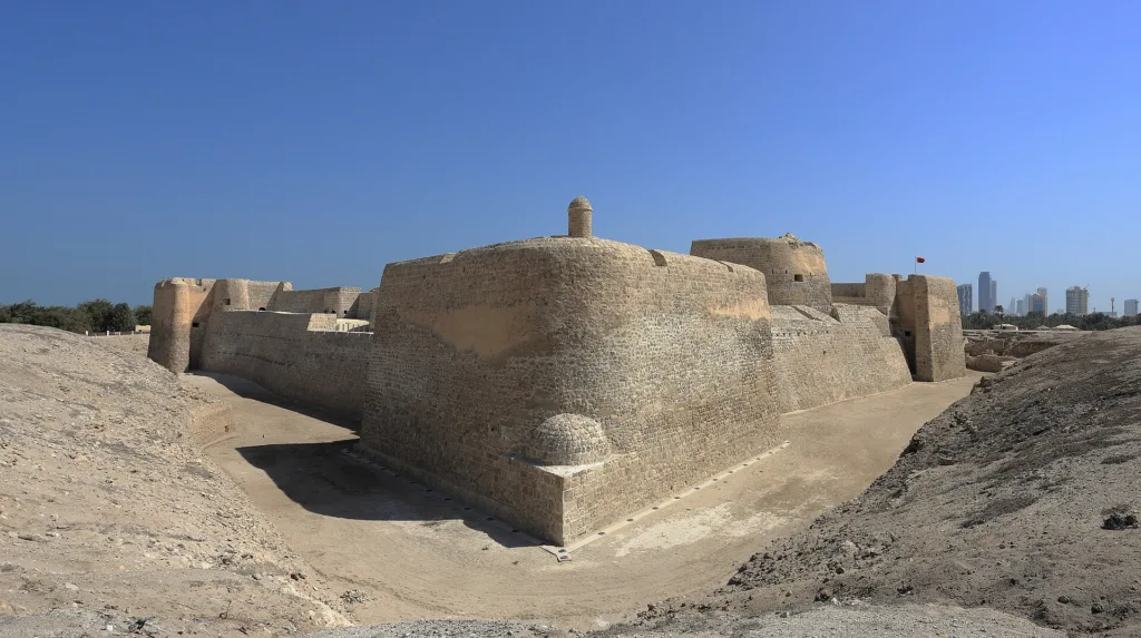 تأشيرة البحرين للمصريين — Bahrain Fort March 2015