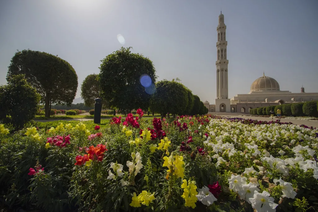 تأشيرة سلطنة عمان للمصريين — Sultan Qaboos Grand Mosque (1)