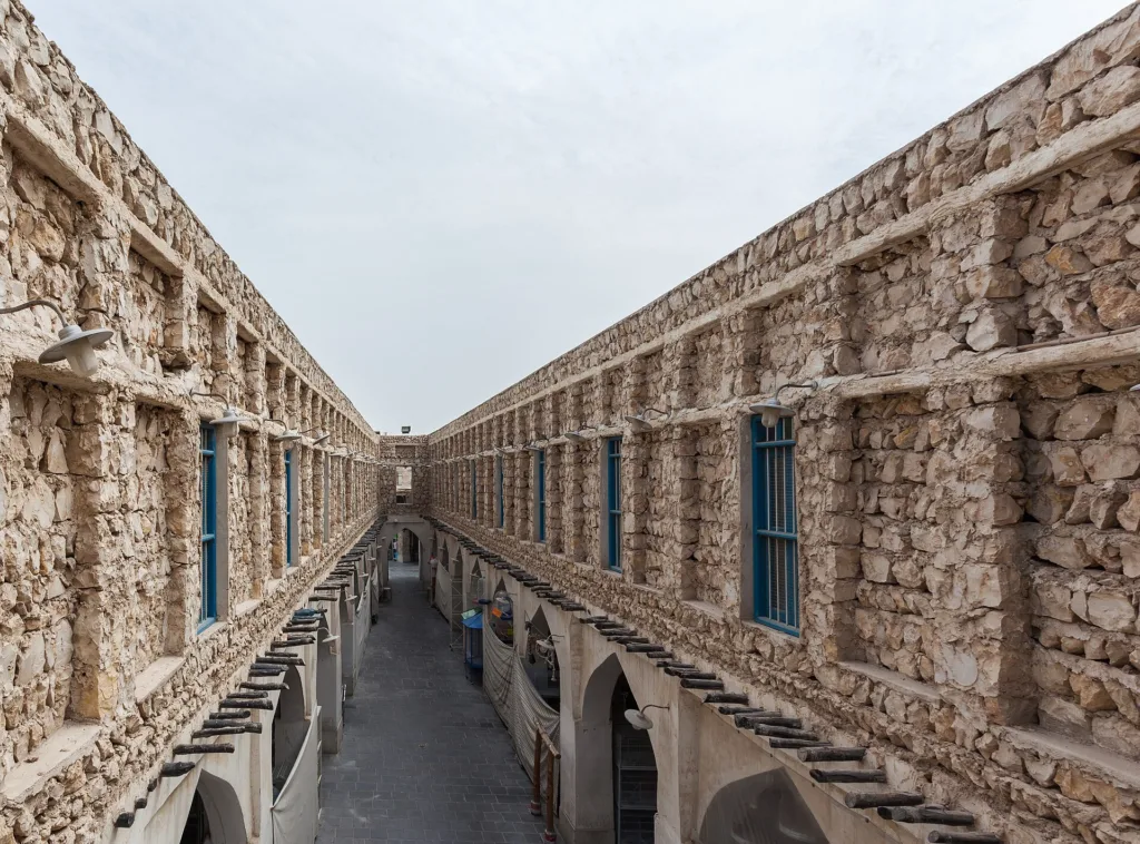 تأشيرة قطر للمصريين — Souq Waqif, Doha, Catar, 2013-08-05, DD 107